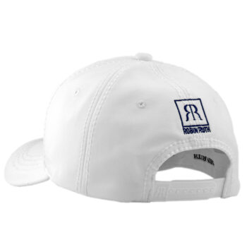 Balta kepurė iš galo su mėlynu Robin Ruth logotipu ir reguliuojamu dirželiu