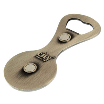 Atidarytuvo magnetinė pusė su „City Souvenirs“ logotipu