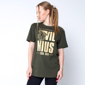 Vilnius 1323 marškinėliai ant modelio