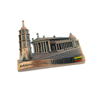Bronzinės spalvos metalinis magnetas su Vilniaus arkikatedra