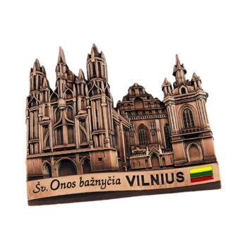 Metalinė šaldytuvo magneto figūrėlė Šv. Onos bažnyčia Vilniuje, bronzinės spalvos, su Lietuvos vėliava