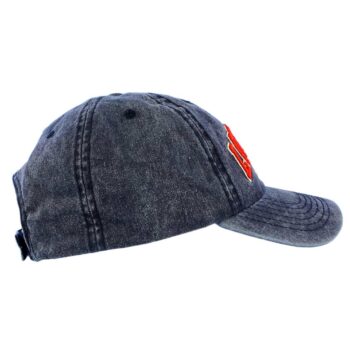 Mėlyna džinsinė kepurėlė su išsiuvinėtu užrašu „Lithuania Original 1009“, šoninis vaizdas