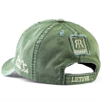 Žalia džinsinė kepurė su užrašu „Lietuva – Įkvėptas kelionių“ ir nutrintu dizainu