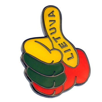 Metalinis ženkliukas Lietuva su trispalve ir pakeltu nykščiu