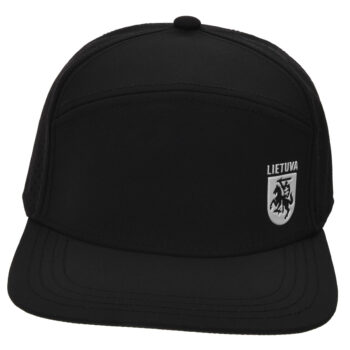 Priekinis vaizdas – juoda kepurė Lietuva su Vyčiu