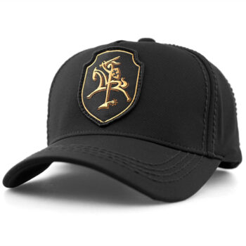 Juoda kepurė su Vyčio herbu iš priekio