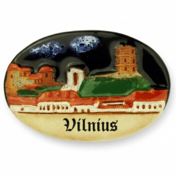 keraminis magnetas vilnius panorama naktis su miesto siluetu